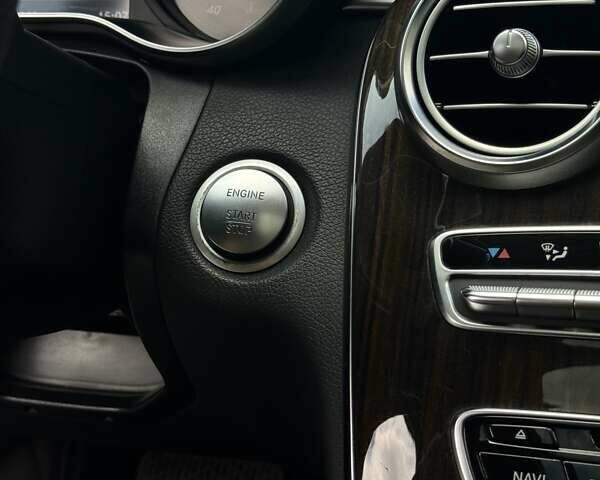 Чорний Мерседес Ц-Клас, об'ємом двигуна 2 л та пробігом 112 тис. км за 23200 $, фото 17 на Automoto.ua