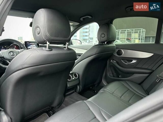 Черный Мерседес Ц-Класс, объемом двигателя 1.99 л и пробегом 106 тыс. км за 26999 $, фото 83 на Automoto.ua