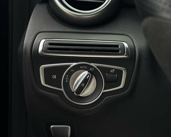 Чорний Мерседес Ц-Клас, об'ємом двигуна 2 л та пробігом 112 тис. км за 23200 $, фото 16 на Automoto.ua