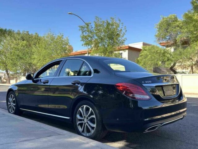 Черный Мерседес Ц-Класс, объемом двигателя 2 л и пробегом 68 тыс. км за 6500 $, фото 4 на Automoto.ua