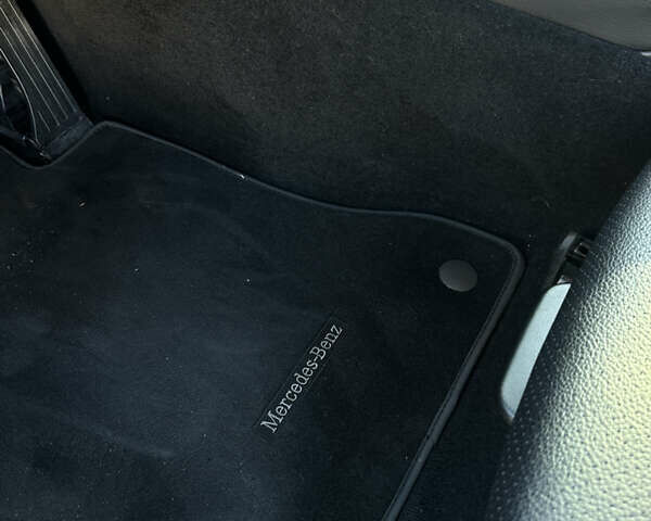 Черный Мерседес Ц-Класс, объемом двигателя 2.2 л и пробегом 93 тыс. км за 30300 $, фото 50 на Automoto.ua