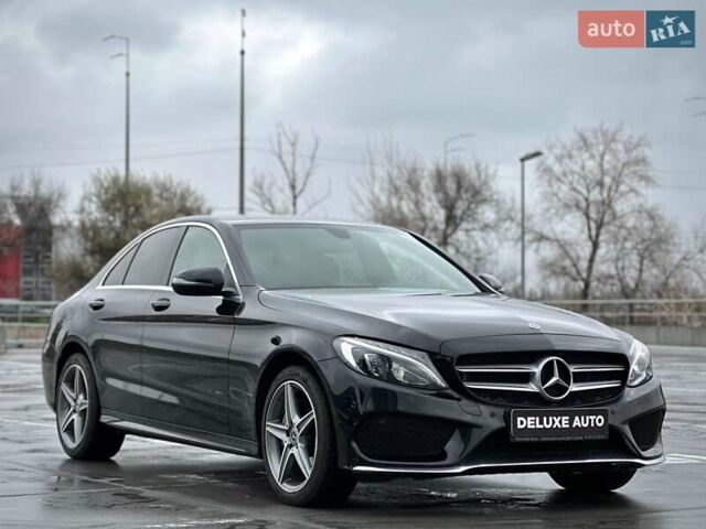 Черный Мерседес Ц-Класс, объемом двигателя 1.99 л и пробегом 106 тыс. км за 26999 $, фото 4 на Automoto.ua