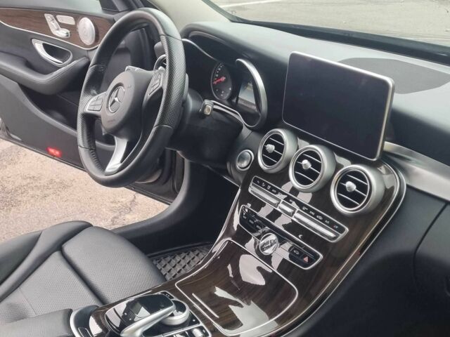 Чорний Мерседес Ц-Клас, об'ємом двигуна 2 л та пробігом 58 тис. км за 24000 $, фото 14 на Automoto.ua