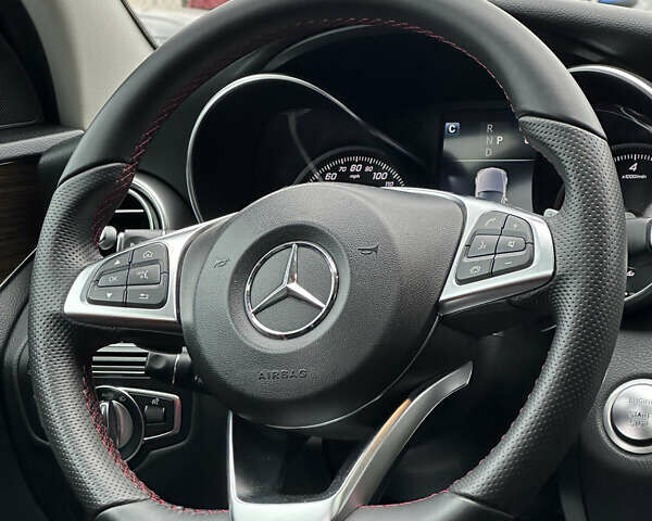 Чорний Мерседес Ц-Клас, об'ємом двигуна 2 л та пробігом 152 тис. км за 23900 $, фото 18 на Automoto.ua