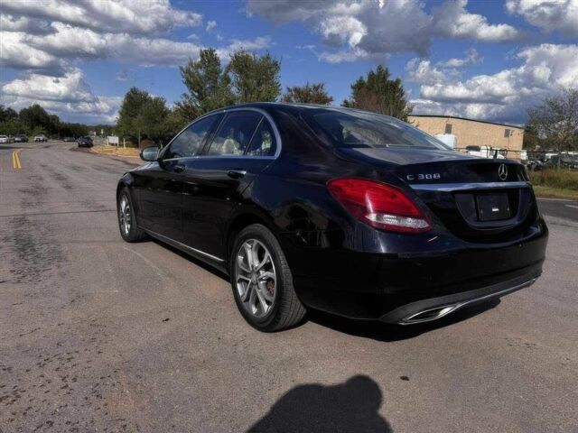 Чорний Мерседес Ц-Клас, об'ємом двигуна 2 л та пробігом 68 тис. км за 4800 $, фото 6 на Automoto.ua