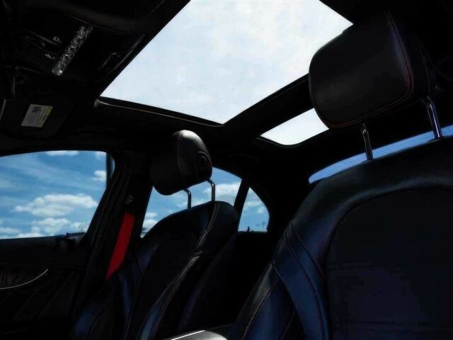 Черный Мерседес Ц-Класс, объемом двигателя 3 л и пробегом 112 тыс. км за 20000 $, фото 15 на Automoto.ua