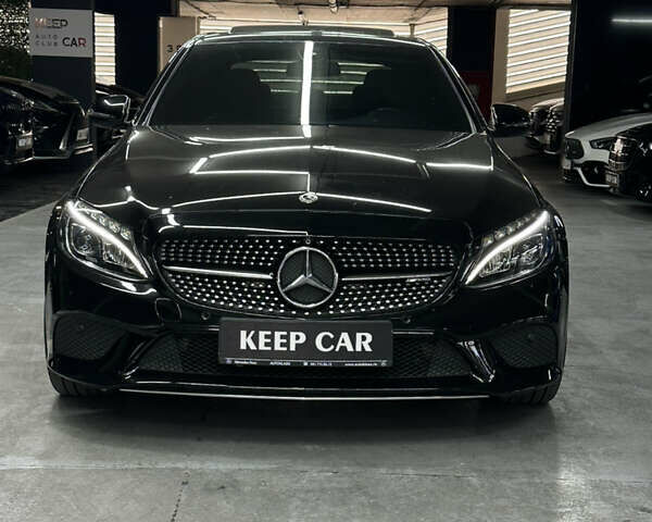 Черный Мерседес Ц-Класс, объемом двигателя 2 л и пробегом 126 тыс. км за 21999 $, фото 2 на Automoto.ua