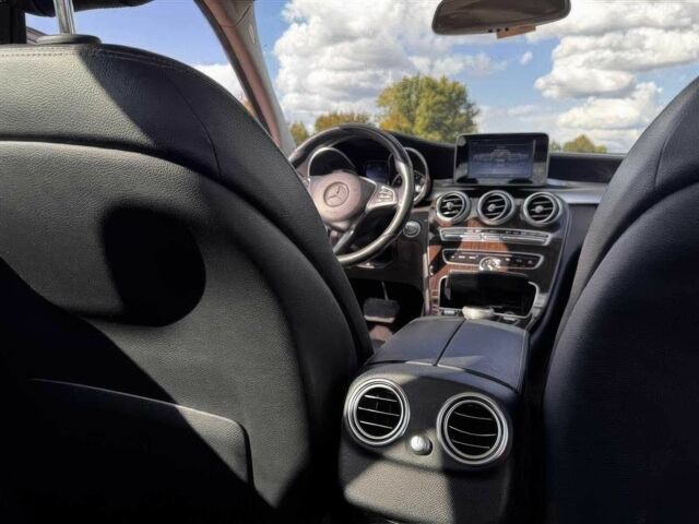 Чорний Мерседес Ц-Клас, об'ємом двигуна 2 л та пробігом 68 тис. км за 4800 $, фото 12 на Automoto.ua