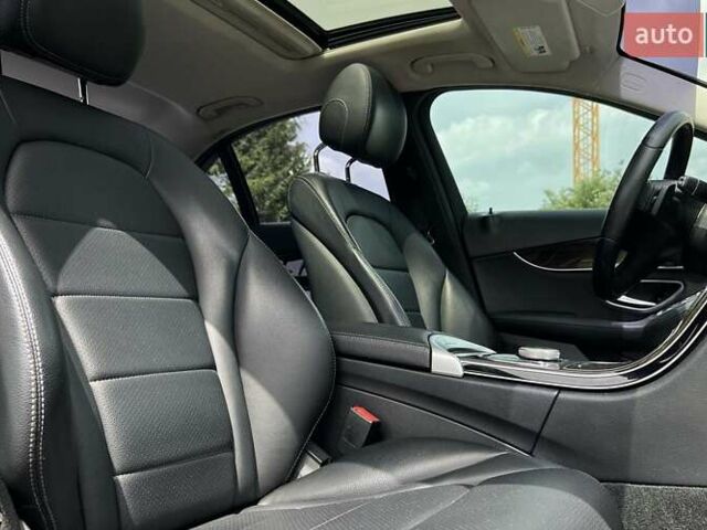 Черный Мерседес Ц-Класс, объемом двигателя 2 л и пробегом 91 тыс. км за 27300 $, фото 12 на Automoto.ua