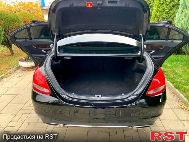 Чорний Мерседес Ц-Клас, об'ємом двигуна 2 л та пробігом 93 тис. км за 22200 $, фото 6 на Automoto.ua