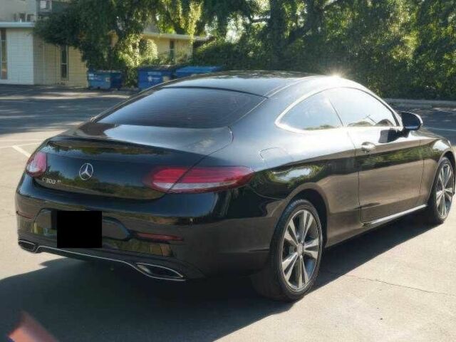 Черный Мерседес Ц-Класс, объемом двигателя 2 л и пробегом 99 тыс. км за 5200 $, фото 5 на Automoto.ua