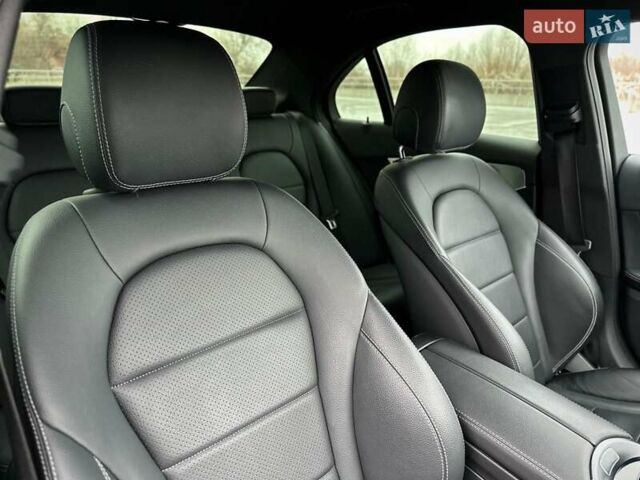 Черный Мерседес Ц-Класс, объемом двигателя 1.99 л и пробегом 106 тыс. км за 26999 $, фото 62 на Automoto.ua