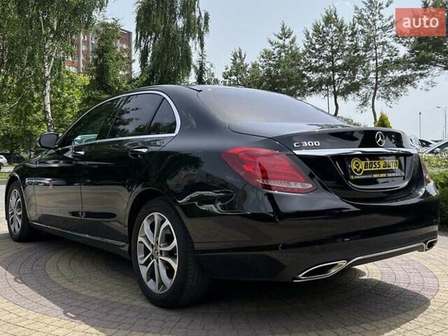 Черный Мерседес Ц-Класс, объемом двигателя 2 л и пробегом 91 тыс. км за 27300 $, фото 4 на Automoto.ua