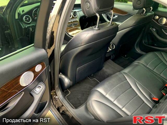 Чорний Мерседес Ц-Клас, об'ємом двигуна 2 л та пробігом 93 тис. км за 22200 $, фото 11 на Automoto.ua