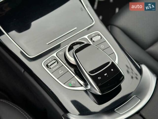 Черный Мерседес Ц-Класс, объемом двигателя 1.99 л и пробегом 106 тыс. км за 26999 $, фото 39 на Automoto.ua