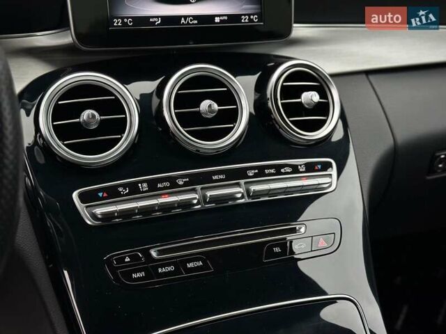 Черный Мерседес Ц-Класс, объемом двигателя 1.99 л и пробегом 106 тыс. км за 26999 $, фото 77 на Automoto.ua