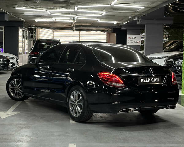 Чорний Мерседес Ц-Клас, об'ємом двигуна 2 л та пробігом 126 тис. км за 21999 $, фото 5 на Automoto.ua