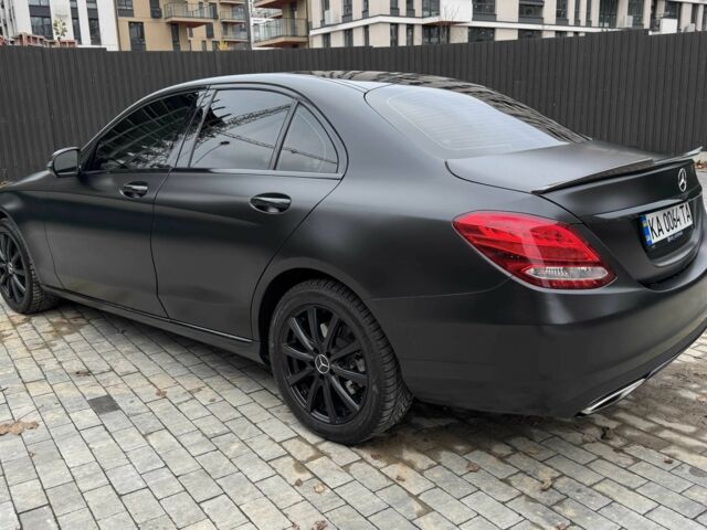 Чорний Мерседес Ц-Клас, об'ємом двигуна 2 л та пробігом 112 тис. км за 22600 $, фото 5 на Automoto.ua