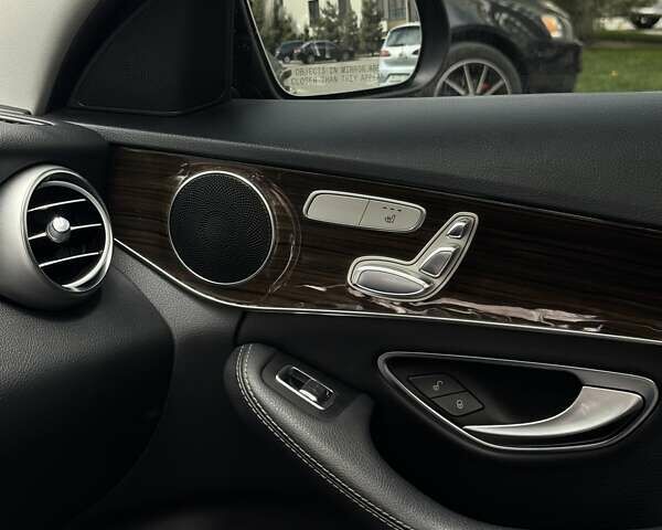 Чорний Мерседес Ц-Клас, об'ємом двигуна 2 л та пробігом 112 тис. км за 23200 $, фото 14 на Automoto.ua