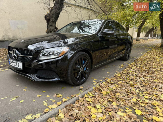 Чорний Мерседес Ц-Клас, об'ємом двигуна 2 л та пробігом 159 тис. км за 18600 $, фото 1 на Automoto.ua