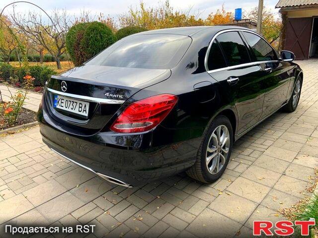 Чорний Мерседес Ц-Клас, об'ємом двигуна 2 л та пробігом 93 тис. км за 22200 $, фото 10 на Automoto.ua