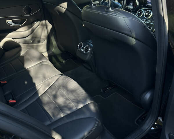 Черный Мерседес Ц-Класс, объемом двигателя 2.2 л и пробегом 93 тыс. км за 30300 $, фото 25 на Automoto.ua