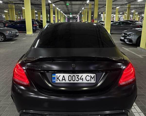 Черный Мерседес Ц-Класс, объемом двигателя 3.98 л и пробегом 115 тыс. км за 53999 $, фото 4 на Automoto.ua
