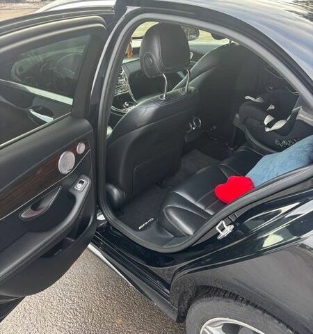 Черный Мерседес Ц-Класс, объемом двигателя 1.99 л и пробегом 120 тыс. км за 22999 $, фото 9 на Automoto.ua