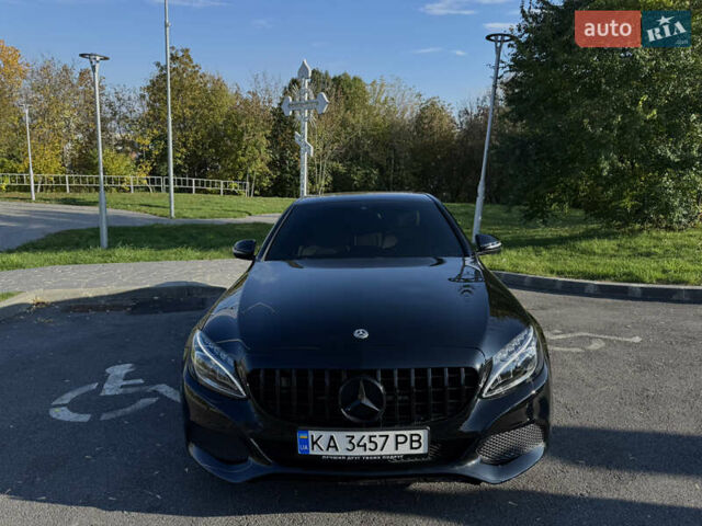 Черный Мерседес Ц-Класс, объемом двигателя 2 л и пробегом 148 тыс. км за 22700 $, фото 2 на Automoto.ua