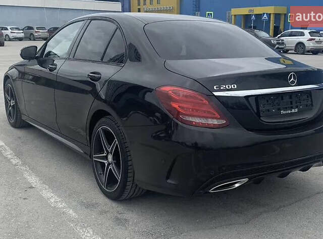 Чорний Мерседес Ц-Клас, об'ємом двигуна 2 л та пробігом 135 тис. км за 20500 $, фото 2 на Automoto.ua