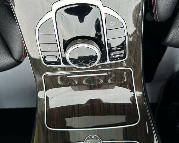 Чорний Мерседес Ц-Клас, об'ємом двигуна 2 л та пробігом 152 тис. км за 23900 $, фото 15 на Automoto.ua