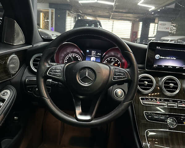 Черный Мерседес Ц-Класс, объемом двигателя 2 л и пробегом 126 тыс. км за 21999 $, фото 18 на Automoto.ua