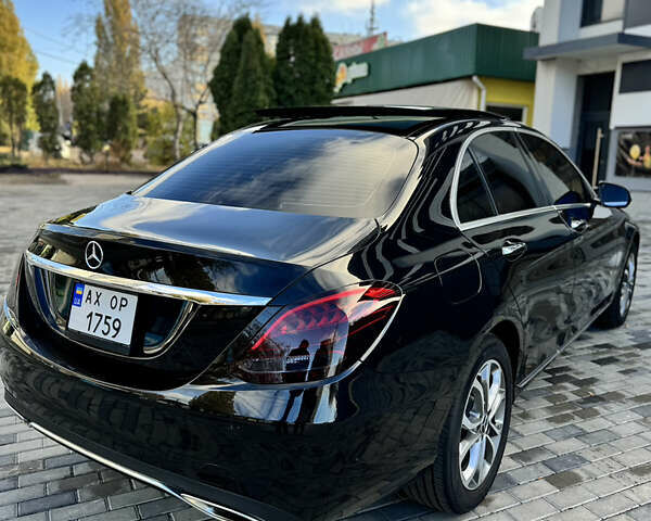 Чорний Мерседес Ц-Клас, об'ємом двигуна 2 л та пробігом 75 тис. км за 27500 $, фото 9 на Automoto.ua