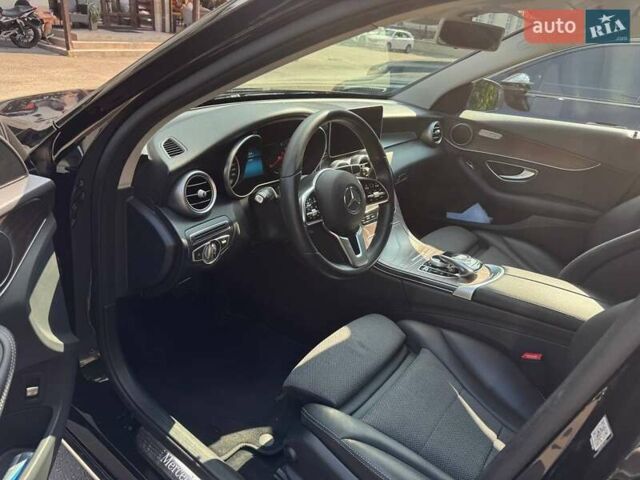 Мерседес Ц-Класс 2018 в Киеве на Automoto.ua Черный Мерседес Ц-Класс, объемом двигателя 1.5 л и пробегом 54 тыс. км за 27000 $, фото 2 на Automoto.ua