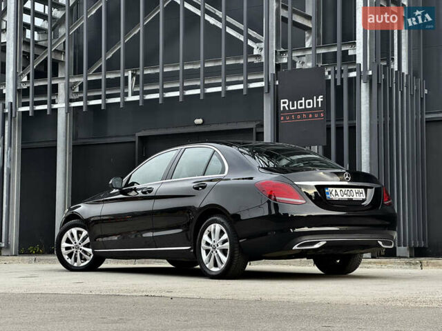 Черный Мерседес Ц-Класс, объемом двигателя 1.5 л и пробегом 56 тыс. км за 27000 $, фото 5 на Automoto.ua