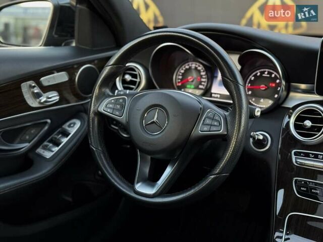 Черный Мерседес Ц-Класс, объемом двигателя 2 л и пробегом 89 тыс. км за 21799 $, фото 16 на Automoto.ua