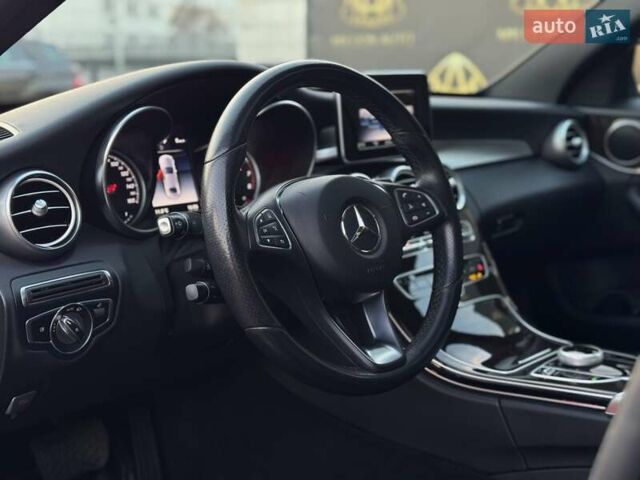 Чорний Мерседес Ц-Клас, об'ємом двигуна 2 л та пробігом 89 тис. км за 22200 $, фото 10 на Automoto.ua