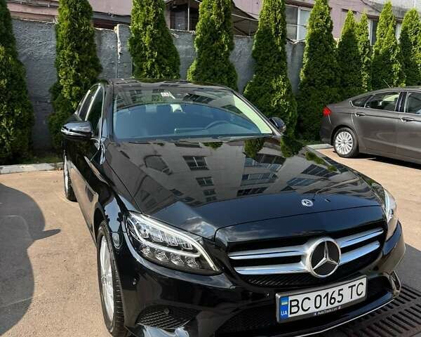 Мерседес Ц-Класс 2018 в Киеве на Automoto.ua Черный Мерседес Ц-Класс, объемом двигателя 1.5 л и пробегом 54 тыс. км за 27000 $, фото 9 на Automoto.ua