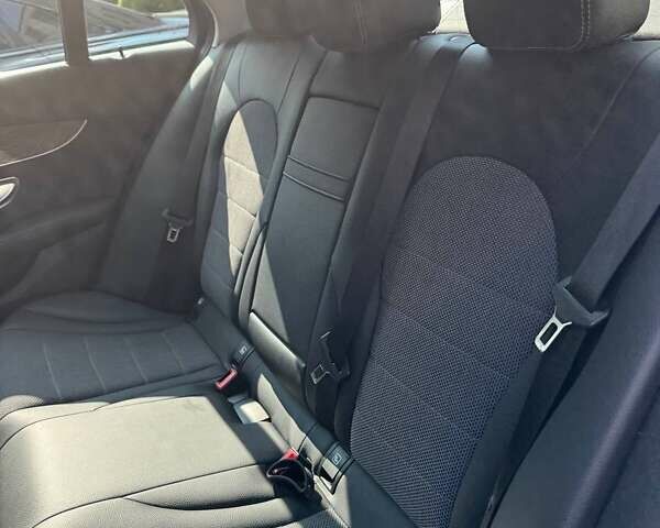 Мерседес Ц-Класс 2018 в Киеве на Automoto.ua Черный Мерседес Ц-Класс, объемом двигателя 1.5 л и пробегом 54 тыс. км за 27000 $, фото 6 на Automoto.ua