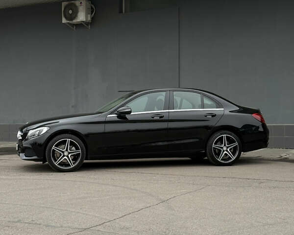 Черный Мерседес Ц-Класс, объемом двигателя 1.6 л и пробегом 46 тыс. км за 21000 $, фото 4 на Automoto.ua