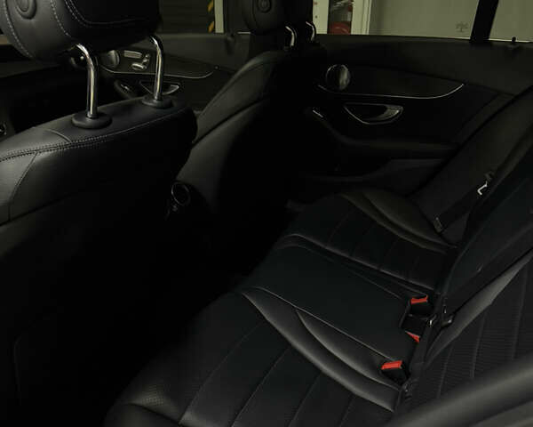 Чорний Мерседес Ц-Клас, об'ємом двигуна 1.99 л та пробігом 99 тис. км за 28200 $, фото 7 на Automoto.ua