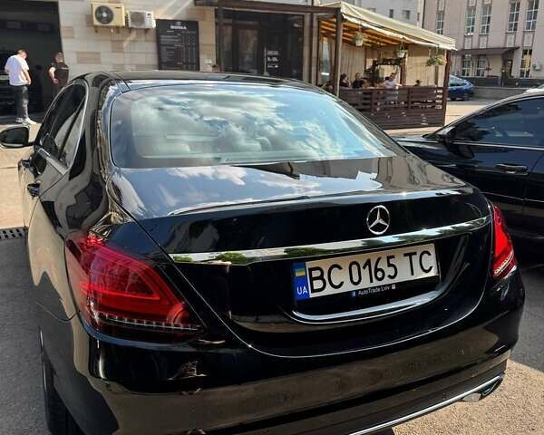 Мерседес Ц-Класс 2018 в Киеве на Automoto.ua Черный Мерседес Ц-Класс, объемом двигателя 1.5 л и пробегом 54 тыс. км за 27000 $, фото 8 на Automoto.ua