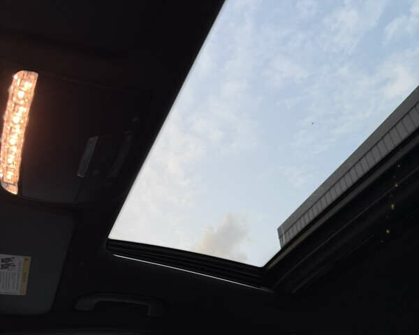 Черный Мерседес Ц-Класс, объемом двигателя 1.99 л и пробегом 98 тыс. км за 23999 $, фото 17 на Automoto.ua