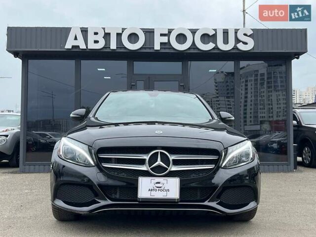 Черный Мерседес Ц-Класс, объемом двигателя 1.99 л и пробегом 119 тыс. км за 22490 $, фото 2 на Automoto.ua