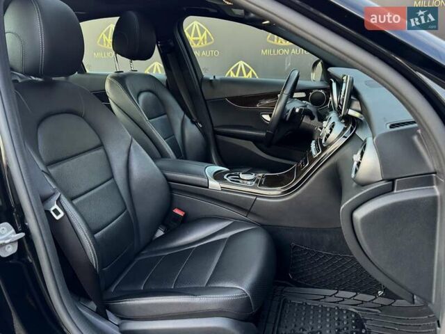 Черный Мерседес Ц-Класс, объемом двигателя 2 л и пробегом 89 тыс. км за 21799 $, фото 14 на Automoto.ua