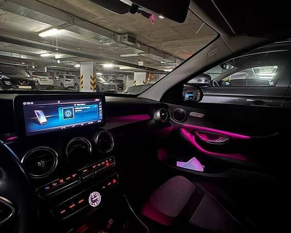 Мерседес Ц-Класс 2018 в Киеве на Automoto.ua Черный Мерседес Ц-Класс, объемом двигателя 1.5 л и пробегом 54 тыс. км за 27000 $, фото 13 на Automoto.ua