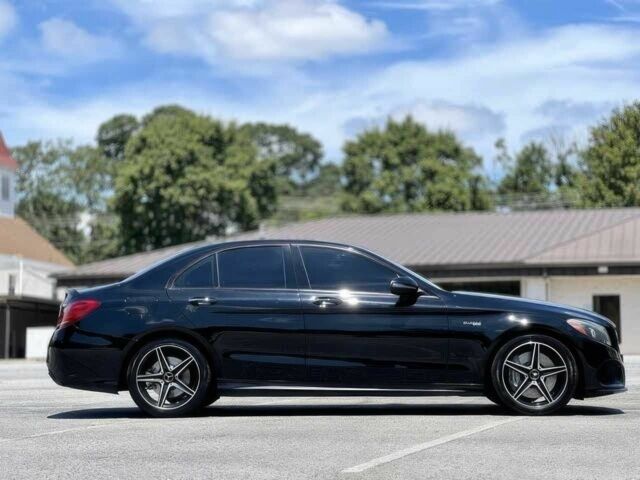 Чорний Мерседес Ц-Клас, об'ємом двигуна 3 л та пробігом 45 тис. км за 8000 $, фото 7 на Automoto.ua