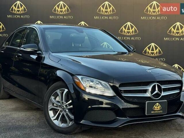 Черный Мерседес Ц-Класс, объемом двигателя 2 л и пробегом 89 тыс. км за 21799 $, фото 6 на Automoto.ua