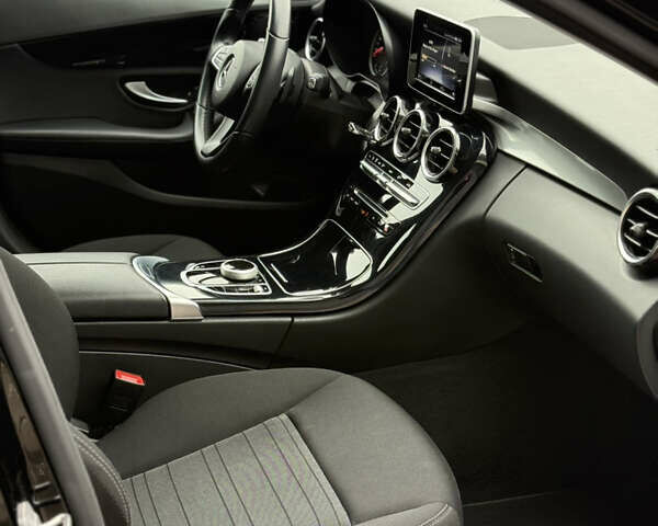 Черный Мерседес Ц-Класс, объемом двигателя 1.6 л и пробегом 46 тыс. км за 21000 $, фото 21 на Automoto.ua