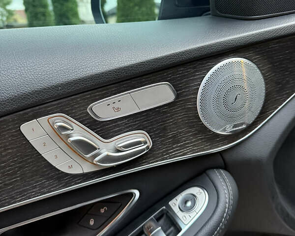 Черный Мерседес Ц-Класс, объемом двигателя 1.99 л и пробегом 98 тыс. км за 23999 $, фото 14 на Automoto.ua